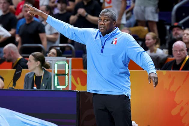 Head Coach Jean Aime Toupane of France gestures during the FIBA Women s Basketball World Cup Germany 2026 semifinal match between France and Germany at the Berlin Arena on September 12, 2026, in Berlin, Germany. Photo by Marco Steinbrenner, DeFodi Images