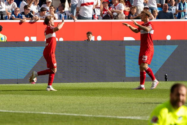Fussball: 1. Bundesliga, 3. Spieltag, TSG Hoffenheim - VfB Stuttgart am 12.09.2026 in Sinsheim (SNP Arena), Deutschland, Saison 2026 2027: Jubel 1:1 Maximilian Mittelstädt (VfB Stuttgart, 7) Finn Jeltsch (VfB Stuttgart, 29) Sinsheim SNP Arena Deutschland *** Soccer, Bundesliga 1, Matchday 3, TSG Hoffenheim vs. VfB Stuttgart on September 12, 2026, at the SNP Arena in Sinsheim, Germany, 2026–2027 season. Celebration: 1–1. Maximilian Mittelstädt (VfB Stuttgart), 7 Finn Jeltsch (VfB Stuttgart), 29 Sinsheim SNP Arena, Germany Copyright: xPhilippxImhofx