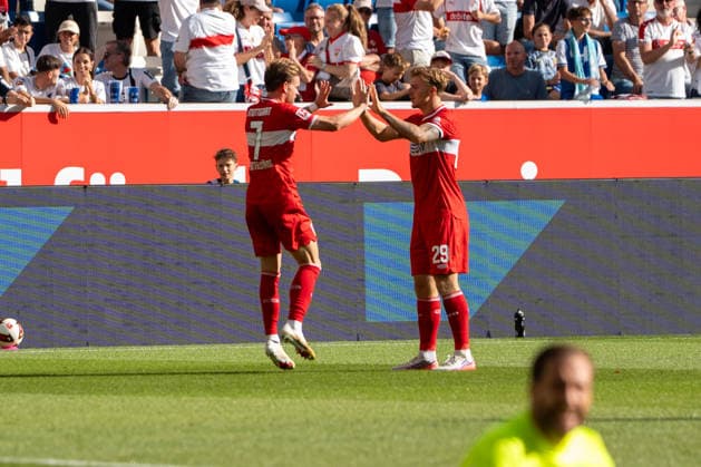 Fussball: 1. Bundesliga, 3. Spieltag, TSG Hoffenheim - VfB Stuttgart am 12.09.2026 in Sinsheim (SNP Arena), Deutschland, Saison 2026 2027: Jubel 1:1 Maximilian Mittelstädt (VfB Stuttgart, 7) Finn Jeltsch (VfB Stuttgart, 29) Sinsheim SNP Arena Deutschland *** Soccer, Bundesliga 1, Matchday 3, TSG Hoffenheim vs. VfB Stuttgart on September 12, 2026, at the SNP Arena in Sinsheim, Germany, 2026–2027 season. Celebration: 1–1. Maximilian Mittelstädt (VfB Stuttgart), 7 Finn Jeltsch (VfB Stuttgart), 29 Sinsheim SNP Arena, Germany Copyright: xPhilippxImhofx