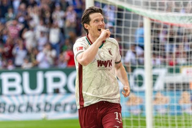 Torjubel, jubelt nach seinem Treffer zum 1:1 von Michael Gregoritsch (FC Augsburg), FC Augsburg vs. Bayer 04 Leverkusen, Fußball-Bundesliga, Fussball, 1. Bundesliga, 03. Spieltag, 12.09.2026 DFB regulations prohibit any use of photographs as image sequences and or quasi-video *** Goal celebration: Michael Gregoritsch of FC Augsburg celebrates after scoring the 1-1 goal, FC Augsburg vs. Bayer 04 Leverkusen, Bundesliga, Soccer, 1. Bundesliga, Matchday 3, September 12, 2026. DFB regulations prohibit any use of photographs as image sequences and or quasi-video. Copyright: xkolbert-press PeterxFastlx