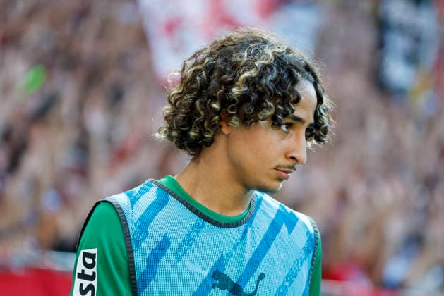 Wael Mohya (Borussia Mönchengladbach, 36) beim Aufwärmen während des Spiels , Deutschland, Fussball, 1. Bundesliga, 3.Spieltag, 2026 2027, SC Freiburg vs. Borussia Mönchengladbach, 12.09.2026, Freiburg im Breisgau Europa-Park Stadion Deutschland *** Wael Mohya of Borussia Mönchengladbach, age 36, warming up during the game, Germany, soccer, Bundesliga 1, Matchday 3, 2026–2027, SC Freiburg vs. Borussia Mönchengladbach, September 12, 2026, Freiburg im Breisgau, Europa-Park Stadium, Germany Copyright: xGrantxHubbsx
