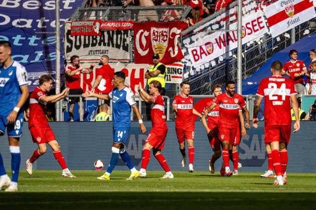 12.09.2026, xdaymx, Fussball 1.Bundesliga, TSG 1899 Hoffenheim - VfB Stuttgart. Maximilian Mittelstädt (VfB Stuttgart) nach dem Ausgleich zum 1:1, Jubel mit der Mannschaft. (DFL DFB REGULATIONS PROHIBIT ANY USE OF PHOTOGRAPHS as IMAGE SEQUENCES and or QUASI-VIDEO) Sinsheim *** September 12, 2026, xdaymx, Soccer, Bundesliga 1, TSG 1899 Hoffenheim vs. VfB Stuttgart, Maximilian Mittelstädt of VfB Stuttgart after the equalizer to make it 1–1, Celebrating with the team. DFL and DFB regulations prohibit any use of photographs as image sequences and or quasi-video. Sinsheim