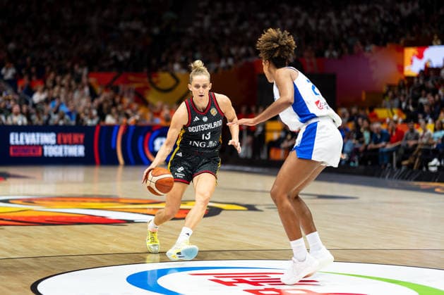 Leonie Fiebich (Germany), No. 13, dribbling against Marieme Badiane (France), No. 22, GER, France vs. Germany, Basketball, 2026 FIBA Women’s World Cup, Semifinal, September 12, 2026, GER, France vs. Germany, Basketball, 2026 FIBA Women’s World Cup, Semifinal, September 12, 2026, Berlin Copyright: xEibner-Pressefoto MaxxVincenx EP_MVN