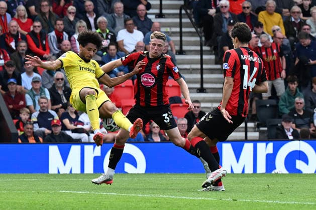 Bournemouth v Brentford Premier League Kevin Schade of Brentford is challenged by Adrien Truffert of Bournemouth during the Premier League match at the Vitality Stadium, Bournemouth 12 09 2026 UK Newspapers OUT Copyright: xJeremyxLandeyx FIL-23934-0035