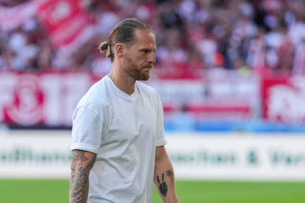 1. Bundesliga: SC Freiburg vs Borussia Mönchengladbach, 12.09.2026 Eugen PolaÅ ski (Borussia Mönchengladbach, Trainer) 1. Bundesliga: SC Freiburg vs Borussia Mönchengladbach, Europa-Park-Stadion, 12.09.2026 DFB DFL REGULATIONS PROHIBIT ANY USE OF PHOTOGRAPHS AS IMAGE SEQUENCES AND OR QUASI-VIDEO. *** 1 Bundesliga: SC Freiburg vs. Borussia Mönchengladbach, September 12, 2026; Eugen PolaÅ ski, Borussia Mönchengladbach, Coach; 1 Bundesliga: SC Freiburg vs. Borussia Mönchengladbach, Europa-Park Stadium, September 12, 2026 DFB and DFL regulations prohibit any use of photographs as image sequences and or quasi-video. Copyright: xBEAUTIFULxSPORTS Boscox