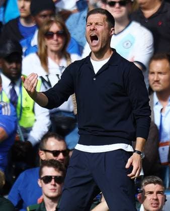 Xabi Alonso manager of Chelsea shouts Chelsea v Hull City, Premier League, Football, Football, Stamford Bridge, London, UK - 12 Sep 2026London Stamford Bridge United Kingdom EDITORIAL USE ONLY No use with unauthorised audio, video, data, fixture lists, club league logos or live services. Online in-match use limited to 120 images, no video emulation. No use in betting, games or single club league player publications.  Copyright: xMichaelxZemanek Shutterstockx 17144546as