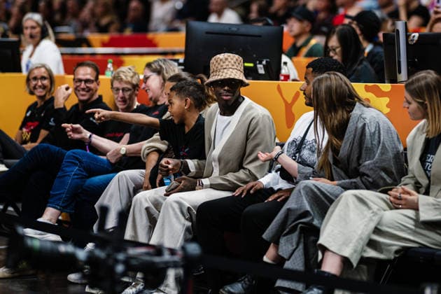 FIBA Women’s Basketball World Cup 2026: France vs. Germany, September 12, 2026; Dennis Schröder, Courtside Basketball; FIBA Women’s Basketball World Cup 2026; Final Phase, Semifinal: France vs. Germany on September 12, 2026, at the Uber Arena, Berlin Copyright: xBEAUTIFULxSPORTS Tonhäuserx