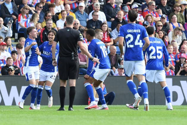 Crystal Palace v Ipswich Town, Premier League GOAL CELEBRATION 1-2 scored by Leif Davis of Ipswich Town during the Premier League match between Crystal Palace and Ipswich Town at Selhurst Park, London, UK on 12 September 2026. London Selhurst Park Greater London UK Editorial use only DataCo restrictions apply See www.football-dataco.com , Copyright: xJeffxMoodx PSI-24873-0026