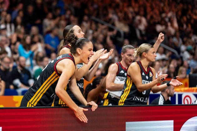 Clara Bielefeld, Germany, 25, Emily Bessoir, Germany, 22, Alexandra Wilke, Germany, 03, cheering, GER, France vs. Germany, Basketball, 2026 FIBA Women’s World Cup, Semifinals, September 12, 2026 GER, France vs. Germany, Basketball, 2026 FIBA Women’s World Cup, Semifinals, September 12, 2026 Berlin Copyright: xEibner-Pressefoto MaxxVincenx EP_MVN