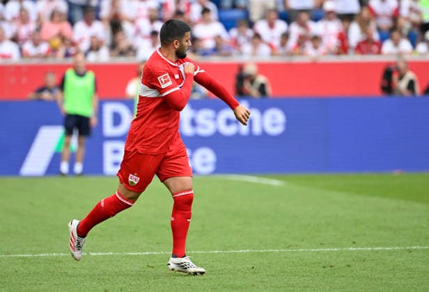Wechsel Auswechslung Einwechslung Deniz Undav VfB Stuttgart (26) fuer Ermedin Demirovic VfB Stuttgart (09) streift Binde Kapitaensbinde ueber TSG 1899 Hoffenheim vs VfB Stuttgart 12.09.2026 DFL REGULATIONS PROHIBIT ANY USE OF PHOTOGRAPHS AS IMAGE SEQUENCES AND OR QUASI-VIDEO TSG 1899 Hoffenheim vs VfB Stuttgart *** Substitution: Deniz Undav (VfB Stuttgart 26) replaces Ermedin Demirovic (VfB Stuttgart 09) and puts on the captain s armband. TSG 1899 Hoffenheim vs. VfB Stuttgart, September 12, 2026. DFL REGULATIONS PROHIBIT ANY USE OF PHOTOGRAPHS AS IMAGE SEQUENCES AND OR QUASI-VIDEO TSG 1899 Hoffenheim vs. VfB Stuttgart