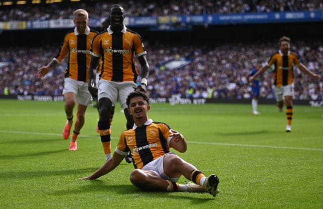 Chelsea v Hull City Premier League Hull City s Mohamed Belloumi celebrates scoring their second goal during the Premier League match at Stamford Bridge, London 12 09 2026 UK Newspapers OUT Copyright: xDanielxHamburyx FIL-23926-0113