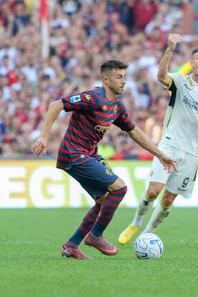 GenoaÕs Stephan El Shaarawy in action during the Serie A soccer match between Genoa and Frosinone at the Luigi Ferraris Stadium in Genoa, Italy - Saturday, September 12, 2026. - Soccer .  Copyright: xTanoxPecoraro LaPressex