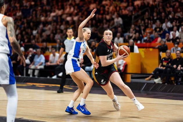 Lina Sontag (Germany), 24, dribbling past Marine Johannes (France), 23, GER, France vs. Germany, Basketball, 2026 FIBA Women’s World Cup, Semifinal, September 12, 2026, Germany, France vs. Germany, Basketball, 2026 FIBA Women’s World Cup, Semifinal, September 12, 2026, Berlin Copyright: xEibner-Pressefoto MaxxVincenx EP_MVN