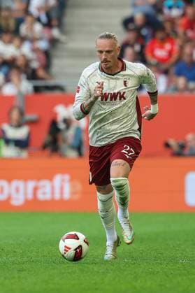 Marius Wolf 27 (FC Augsburg), FC Augsburg vs. Bayer 04 Leverkusen, Fussball, 1. Bundesliga, 3. Spieltag, 12.09.2026 DFB regulations prohibit any use of photographs as image sequences and or quasi-video Augsburg Bayern Deutschland *** Marius Wolf 27, FC Augsburg; FC Augsburg vs. Bayer 04 Leverkusen; Soccer; Bundesliga 1; Matchday 3; September 12, 2026. DFB regulations prohibit any use of photographs as image sequences and or quasi-video. Augsburg, Bavaria, Germany Copyright: xkolbert-press ChristianxKolbertx