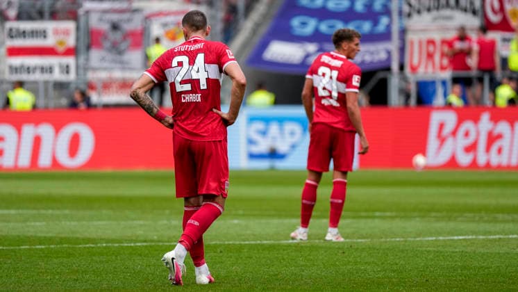 v.li.: Jeff Chabot (VfB, 24), Grischa Prömel (VfB, 21), Spieler vom VfB Stuttgart, enttäuscht schauend, Enttäuschung, Frustration, disappointed, pessimistisch, nach dem Gegentor zum 2:1, Action, Aktion, Spielszene, 12.09.2026, Sinsheim (Deutschland), Fussball, Bundesliga, TSG 1899 Hoffenheim - VfB Stuttgart, DFB DFL REGULATIONS PROHIBIT ANY USE OF PHOTOGRAPHS AS IMAGE SEQUENCES AND OR QUASI-VIDEO. *** From left: Jeff Chabot (VfB), 24, Grischa Prömel (VfB), 21, VfB Stuttgart players looking disappointed, disappointment, frustration, pessimistic, after conceding the goal that made it 2–1, action, game scene, September 12, 2026, Sinsheim, Germany, soccer, Bundesliga, TSG 1899 Hoffenheim vs. VfB Stuttgart, DFB and DFL regulations prohibit any use of photographs as image sequences and or quasi-video xozx