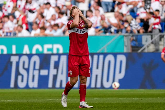 Finn Jeltsch (VfB, 29), Spieler vom VfB Stuttgart, enttäuscht schauend, Enttäuschung, Frustration, disappointed, pessimistisch, Aktion, Action, Spielszene, 12.09.2026, Sinsheim (Deutschland), Fussball, Bundesliga, TSG 1899 Hoffenheim - VfB Stuttgart, DFB DFL REGULATIONS PROHIBIT ANY USE OF PHOTOGRAPHS AS IMAGE SEQUENCES AND OR QUASI-VIDEO. *** Finn Jeltsch VfB, 29, VfB Stuttgart player, looking disappointed, disappointment, frustration, pessimistic, action, game scene, September 12, 2026, Sinsheim, Germany, soccer, Bundesliga, TSG 1899 Hoffenheim vs. VfB Stuttgart, DFB and DFL regulations prohibit any use of photographs as image sequences and or quasi-video xozx