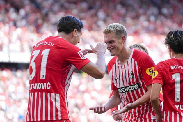 Igor Matanovic (SC Freiburg, 31), Matthias Ginter (SC Freiburg, 28) Torjubel, Emotionen, Torschuss, Abschluss, Torerfolg, Tor, Treffer , Deutschland, Fussball, 1. Bundesliga, 3.Spieltag, 2026 2027, SC Freiburg vs. Borussia Mönchengladbach, 12.09.2026, Europa-Park Stadion, Freiburg Freiburg Europa-Park Stadion Baden-Württemberg Deutschland *** Igor Matanovic, SC Freiburg, 31; Matthias Ginter, SC Freiburg, 28; goal celebration, emotions, shot on goal, attempt, goal scored, goal, strike; Germany, soccer, Bundesliga 1, Matchday 3, 2026–2027, SC Freiburg vs. Borussia Mönchengladbach, September 12, 2026, Europa-Park Stadium, Freiburg, Freiburg, Europa-Park Stadium, Baden-Württemberg, Germany Copyright: xArnexAmbergx
