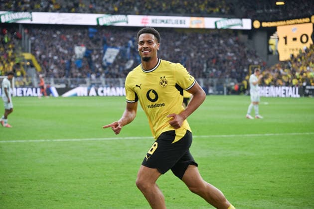 Jubel 2:0 Felix Nmecha (Borussia Dortmund) 12.09.2026, Fussball 1. Bundesliga, Saison 2026 2027, 3. Spieltag, Borussia Dortmund - SC Paderborn 07 DFL regulations prohibit any use of photographs as image sequences and or quasi-video Dortmund Signal Iduna Park Nordrhein Westfalen Deutschland *** Celebration 2-0 Felix Nmecha Borussia Dortmund September 12, 2026, Soccer 1st Bundesliga, 2026-2027 Season, Matchday 3, Borussia Dortmund vs. SC Paderborn 07. DFL regulations prohibit any use of photographs as image sequences and or quasi-video. Dortmund, Signal Iduna Park, North Rhine-Westphalia, Germany Team2