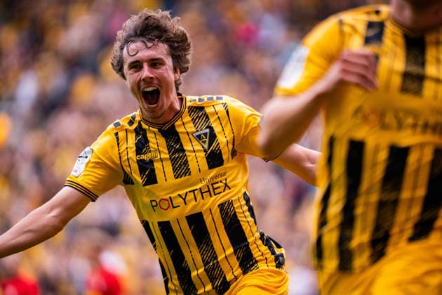 Louis Köster, Alemannia Aachen, 08 celebrates the 1–0 goal by Mika Schroers, Alemannia Aachen, 27 TSV Alemannia Aachen vs. SSV Jahn Regensburg, soccer, 3rd Division, Matchday 5, 2026–2027 season, September 12, 2026 DFB regulations prohibit any use of photographs as image sequences and or quasi-video TSV Alemannia Aachen vs. SSV Jahn Regensburg, Soccer, 3rd League, Matchday 5, 2026–2027 Season, September 12, 2026, Aachen Copyright: xEibner-Pressefoto J.xDerondeaux EP_JDU