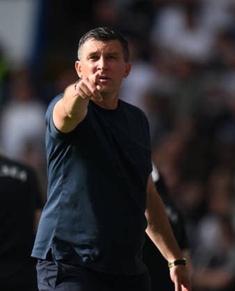Chelsea v Hull City Premier League Hull City head coach Sergej JakiroviÄ‡ during the Premier League match at Stamford Bridge, London 12 09 2026 UK Newspapers OUT Copyright: xDanielxHamburyx FIL-23926-0121