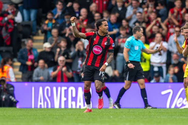 AFC Bournemouth v Brentford, Premier League Justin Kluivert celebrates their side s first goal (1-1) during the AFC Bournemouth v Brentford Premier League match at Vitality Stadium, Bournemouth, England on 12 September 2026 Credit: Andy Thomas Every Second Media Editorial use only. All images are copyright Every Second Media Limited. No images may be reproduced without prior permission. All rights reserved. Premier League and Football League images are subject to licensing agreements with Football DataCo Limited. see https: www.football-dataco.com Copyright: xIMAGO EveryxSecondxMediax ESM-2160-0041 AndyxThomasx xEveryxSecondxMediax