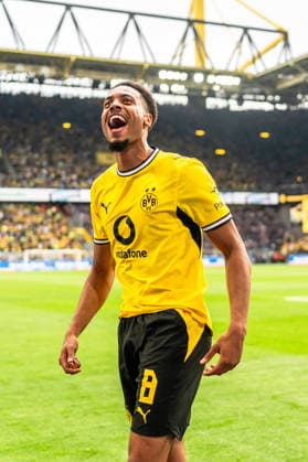 Deutschland: Bundesliga 2026 2027 3. Spieltag, Borussia Dortmund vs. SC Paderborn 07 , Samstag, 12.09.2026 Signal Iduna Park, Nordrhein-Westfalen Tor zum 3:0 durch Felix Nmecha (Borussia Dortmund, 8) Jubel Freude Emotionen Torjubel *** Germany Bundesliga 2026–2027, Matchday 3, Borussia Dortmund vs. SC Paderborn 07, Saturday, September 12, 2026, Signal Iduna Park, North Rhine-Westphalia; 3-0 goal by Felix Nmecha (Borussia Dortmund), 8; celebration, joy, emotions, goal celebration Copyright: xCelinaxLeiersx