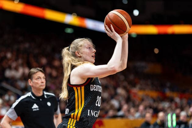 Frieda Buehner, Germany, 20, taking a shot, GER, France vs. Germany, basketball, 2026 FIBA Women s World Cup, semifinals, September 12, 2026, GER, France vs. Germany, basketball, 2026 FIBA Women s World Cup, Semifinal, September 12, 2026, Berlin Copyright: xEibner-Pressefoto MaxxVincenx EP_MVN