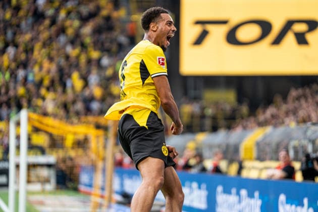 12.09.2026, GER, Bundesliga, 3. Spieltag, Saison 2026 2027 - BV Borussia Dortmund vs. SC Paderborn Torjubel Jubel ueber das Tor zum 3:0 durch Felix Nmecha (Borussia Dortmund, 8) Dortmund Signal Iduna Park Dortmund Deutschland *** September 12, 2026, GER, Bundesliga, Matchday 3, 2026–2027 Season, BV Borussia Dortmund vs. SC Paderborn, Goal Celebration: Cheers for Felix Nmecha s goal that made it 3–0, Borussia Dortmund, 8, Signal Iduna Park, Dortmund, Germany Copyright: xnordphotoxGmbHx xChristianxSchulzex