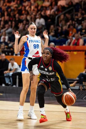 Alexis Peterson, Germany, No. 1 in dribbling; Pauline Astier, France, 98, GER, France vs. Germany, Basketball, 2026 FIBA Women’s World Cup, Semifinal, September 12, 2026, GER, France vs. Germany, Basketball, 2026 FIBA Women’s World Cup, Semifinal, September 12, 2026, Berlin Copyright: xEibner-Pressefoto MaxxVincenx EP_MVN