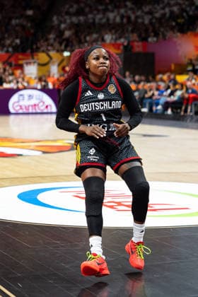 Alexis Peterson Germany, 01 cheers, GER, France vs. Germany, Basketball, 2026 FIBA Women’s World Cup, Semifinal, September 12, 2026 GER, France vs. Germany, Basketball, 2026 FIBA Women’s World Cup, Semifinal, September 12, 2026 Berlin Copyright: xEibner-Pressefoto MaxxVincenx EP_MVN