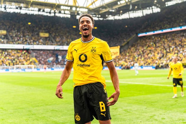 Deutschland: Bundesliga 2026 2027 3. Spieltag, Borussia Dortmund vs. SC Paderborn 07 , Samstag, 12.09.2026 Signal Iduna Park, Nordrhein-Westfalen Tor zum 3:0 durch Felix Nmecha (Borussia Dortmund, 8) Jubel Freude Emotionen Torjubel *** Germany Bundesliga 2026–2027, Matchday 3, Borussia Dortmund vs. SC Paderborn 07, Saturday, September 12, 2026, Signal Iduna Park, North Rhine-Westphalia. Goal to make it 3–0 by Felix Nmecha (Borussia Dortmund), 8: Cheering, joy, emotions, goal celebration Copyright: xCelinaxLeiersx