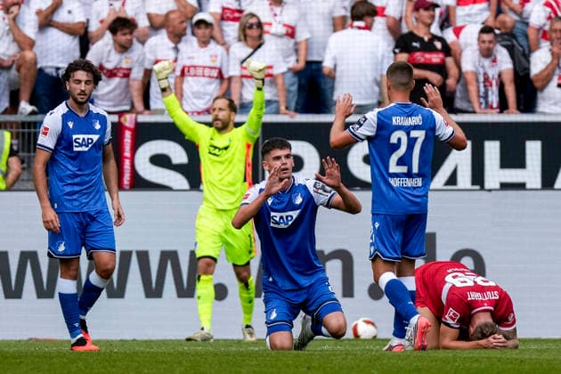 v.li.: Leon Avdullahu (Hoffenheim, 7), Oliver Baumann (Torwart, Hoffenheim, 1), Albian Hajdari (Hoffenheim, 21), Andrej Kramaric (Hoffenheim, 27), Spieler der TSG 1899 Hoffenheim, Jubel nach dem Schlusspfiff, Freude über den Sieg, Sieger, Gewinner, jubelt, jubeln, fröhlich, positiv, freut sich, freuen, optimistisch, Highlight, Action, Aktion, 12.09.2026, Sinsheim (Deutschland), Fussball, Bundesliga, TSG 1899 Hoffenheim - VfB Stuttgart, DFB DFL REGULATIONS PROHIBIT ANY USE OF PHOTOGRAPHS AS IMAGE SEQUENCES AND OR QUASI-VIDEO. *** v li Leon Avdullahu, Hoffenheim, 7, Oliver Baumann, goalkeeper, Hoffenheim, 1, Albian Hajdari, Hoffenheim, 21, Andrej Kramaric, Hoffenheim, 27, TSG 1899 Hoffenheim players, Celebration after the final whistle, joy over the victory, winners, celebrating, cheerful, positive, happy, optimistic, highlight, action, September 12, 2026, Sinsheim, Germany, soccer, Bundesliga, TSG 1899 Hoffenheim vs. VfB Stuttgart, DFB and DFL regulations prohibit any use of photographs as image sequences and or quasi-video xozx