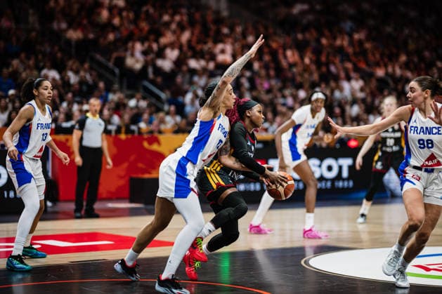 FIBA Women’s Basketball World Cup 2026: France vs. Germany, September 12, 2026; Gabby Williams (France) vs. Alexis Peterson (Germany), 15-1; Basketball; FIBA Women’s Basketball World Cup 2026, Final Phase, Semifinal: France vs. Germany on September 12, 2026, at the Uber Arena, Berlin Copyright: xBEAUTIFULxSPORTS Tonhäuserx