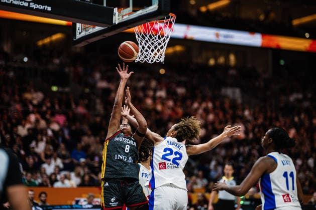 FIBA Women’s Basketball World Cup 2026: France vs. Germany, September 12, 2026; Nyara Sabally (Germany), 8; Marieme Badiane (France), 22; Basketball; FIBA Women’s Basketball World Cup 2026; Final Phase, Semifinal: France vs. Germany on September 12, 2026, at the Uber Arena, Berlin Copyright: xBEAUTIFULxSPORTS Tonhäuserx