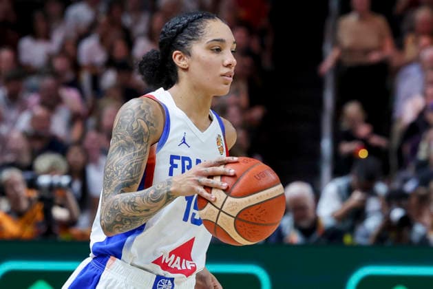 Gabby Williams of France controls the ball during the FIBA Women s Basketball World Cup Germany 2026 semifinal match between France and Germany at Berlin Arena on September 12, 2026, in Berlin, Germany. Photo by Marco Steinbrenner, DeFodi Images