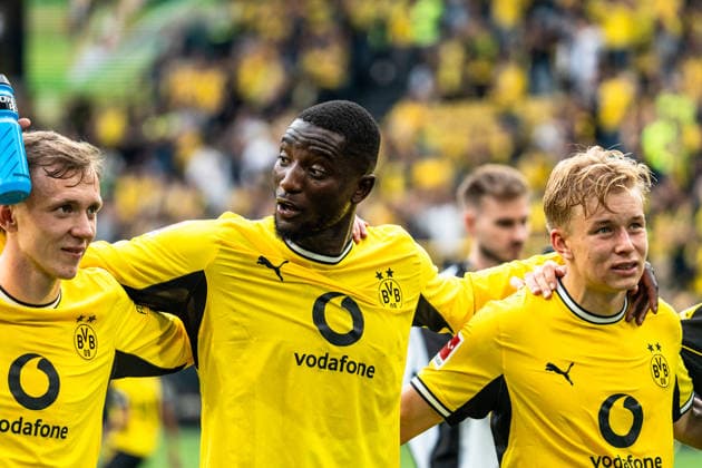 Deutschland: Bundesliga 2026 2027 3. Spieltag, Borussia Dortmund vs. SC Paderborn 07 , Samstag, 12.09.2026 Signal Iduna Park, Nordrhein-Westfalen Maximilian Beier (Borussia Dortmund, 14) Serhou Guirassy (Borussia Dortmund, 9) Daniel Svensson (Borussia Dortmund, 24) *** Germany Bundesliga 2026–2027, Matchday 3, Borussia Dortmund vs. SC Paderborn 07, Saturday, September 12, 2026, Signal Iduna Park, North Rhine-Westphalia: Maximilian Beier (Borussia Dortmund), 14 Serhou Guirassy (Borussia Dortmund), 9 Daniel Svensson (Borussia Dortmund), 24 Copyright: xCelinaxLeiersx