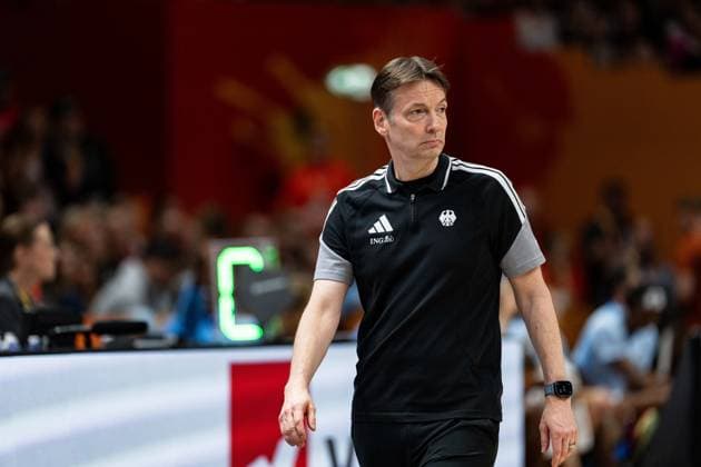 Olaf Lange, Germany, Coach, GER, France vs. Germany, Basketball, 2026 FIBA Women s World Cup, Semifinal, September 12, 2026, GER, France vs. Germany, Basketball, 2026 FIBA Women s World Cup, Semifinal, September 12, 2026, Berlin Copyright: xEibner-Pressefoto MaxxVincenx EP_MVN