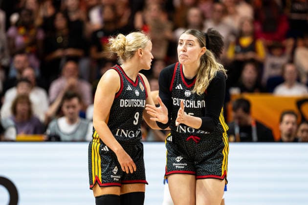 Luisa Geiselsoder (Germany), 15, and Emma Eichmeyer (Germany), 09, disappointed; Disappointment, GER, France vs. Germany, Basketball, 2026 FIBA Women s World Cup, Semifinal, September 12, 2026, GER, France vs. Germany, Basketball, FIBA Women’s World Cup 2026, Semifinal, September 12, 2026, Berlin Copyright: xEibner-Pressefoto MaxxVincenx EP_MVN