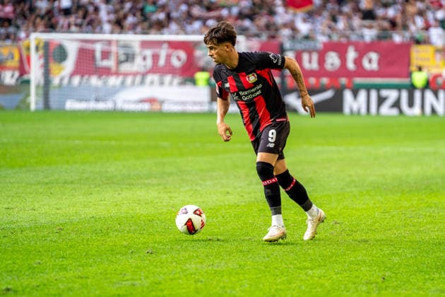 Afonso Moreira (9 Leverkusen) in Aktion beim Bundesligaspiel FC Augsburg - Bayer 04 Leverkusen am 12.09.2026. Augsburg WWK Arena Bayern Deutschland *** Afonso Moreira 9 of Leverkusen in action during the Bundesliga match between FC Augsburg and Bayer 04 Leverkusen on September 12, 2026, at the WWK Arena in Augsburg, Bavaria, Germany