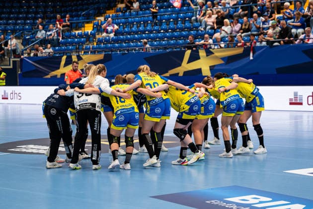 HSG Blomberg Lippe GER vs. Storhamar Handball Elite NOR, Handball, EHF Champions League Women, Group Stage, September 12, 2026, 2026–2027 Season, Lemgo: The players of Storhamar Handball Elite NOR celebrate after their victory over HSG Blomberg Lippe GER at the Phoenix Contact Arena in Lemgo, Germany