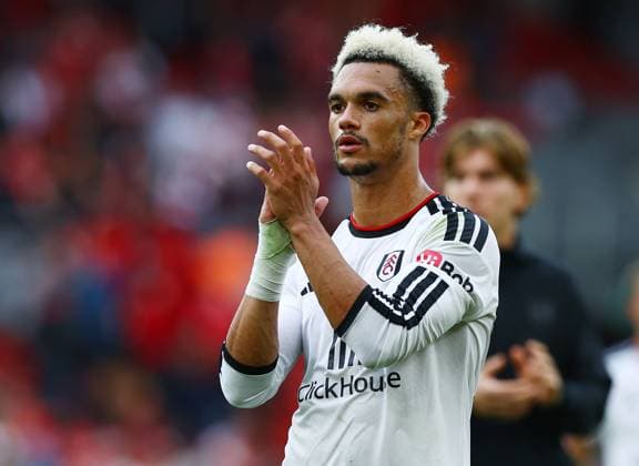 Antonee Robinson of Fulham thanks the fans at the end of the match Liverpool v Fulham, Premier League, Football, Football, Anfield, Liverpool, UK - 12 Sep 2026Liverpool Anfield United Kingdom EDITORIAL USE ONLY No use with unauthorised audio, video, data, fixture lists, club league logos or live services. Online in-match use limited to 120 images, no video emulation. No use in betting, games or single club league player publications.  Copyright: xMattxWest Shutterstockx 17144551bq