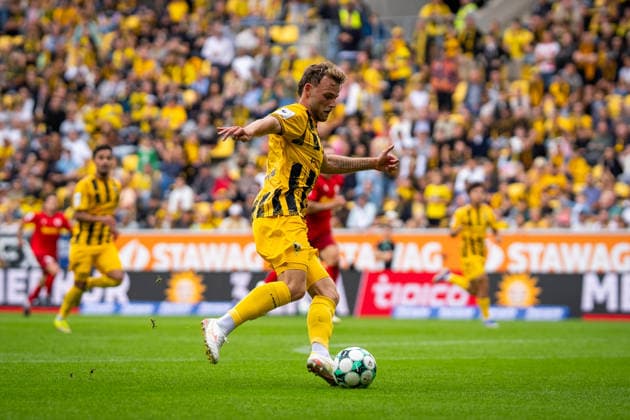Mika Schroers Alemannia Aachen, 27 TSV Alemannia Aachen vs. SSV Jahn Regensburg, Soccer, 3rd Division, Matchday 5, 2026–2027 Season, September 12, 2026 DFB regulations prohibit any use of photographs as image sequences and or quasi-video TSV Alemannia Aachen vs. SSV Jahn Regensburg, soccer, 3rd Division, Matchday 5, 2026–2027 Season, September 12, 2026, Aachen Copyright: xEibner-Pressefoto J.xDerondeaux EP_JDU