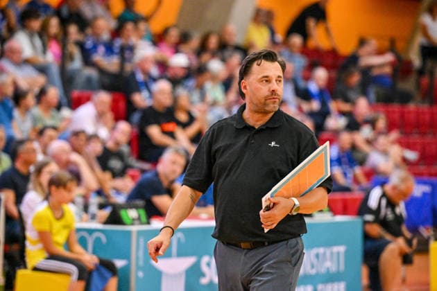 Volleyball Exhibition Match: Allianz MTV Stuttgart vs. VC Kanti Schaffhausen, September 12, 2026; Exhibition Match, Volleyball, Women s, 2026–2027 Season; Allianz MTV Stuttgart in blue vs. VC Kanti Schaffhausen (CH) in black; Kanti Coach Nicki Neubauer, Copyright: xBEAUTIFULxSPORTS TomxBlochx