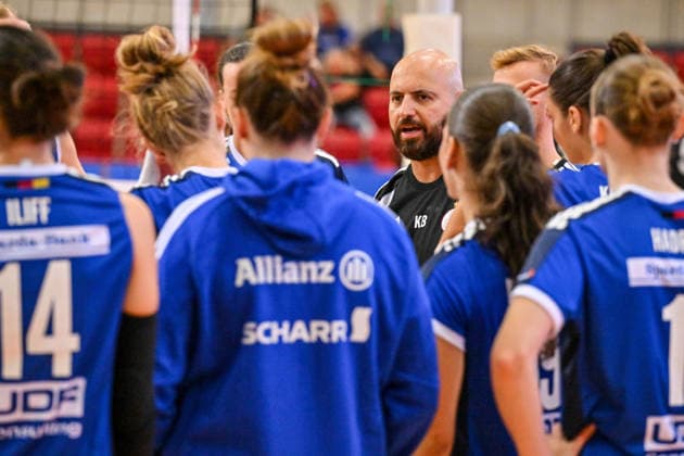 Volleyball Exhibition Match: Allianz MTV Stuttgart vs. VC Kanti Schaffhausen, September 12, 2026; Exhibition Match, Volleyball, Women s, 2026–2027 Season; Allianz MTV Stuttgart in blue vs. VC Kanti Schaffhausen (CH) in black; Stuttgart s coach, Konstantin Bitter, Copyright: xBEAUTIFULxSPORTS TomxBlochx