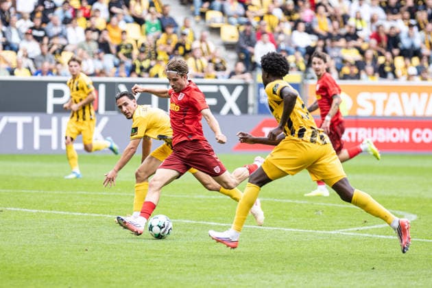 Third Division, Alemannia Aachen vs. SSV Jahn Regensburg, September 12, 2026. Shot by David Philipp, SSV Jahn Regensburg. 8. DFL regulations prohibit any use of photographs as image sequences and or Q‹QUASI-VIDEO Third Division, Alemannia Aachen vs. SSV Jahn Regensburg, September 12, 2026, Tivoli, Aachen Copyright: xBEAUTIFULxSPORTS Derixx