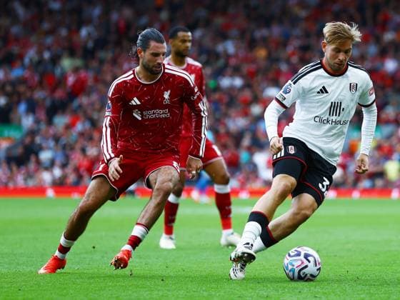 Emile Smith Rowe of Fulham and Dominik Szoboszlai of Liverpool Liverpool v Fulham, Premier League, Football, Football, Anfield, Liverpool, UK - 12 Sep 2026Liverpool Anfield United Kingdom EDITORIAL USE ONLY No use with unauthorised audio, video, data, fixture lists, club league logos or live services. Online in-match use limited to 120 images, no video emulation. No use in betting, games or single club league player publications.  Copyright: xMattxWest Shutterstockx 17144551cd