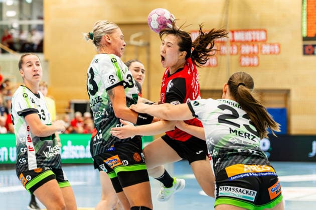 September 12, 2026, GER, Handball, Women, 2026–2027 Season, Alsco 1st Division, Matchday 3, Thüringer HC vs. Frisch Auf Goeppingen, Luisa Schulze (Frisch Auf Goeppingen), Natsuki Aizawa (Thüringer HC), 23, Nicola Merz, Frisch Auf Goeppingen, 99947 Bad Langensalza, Salza Halle, Mehrz Sports Hall, Thuringia, Germany