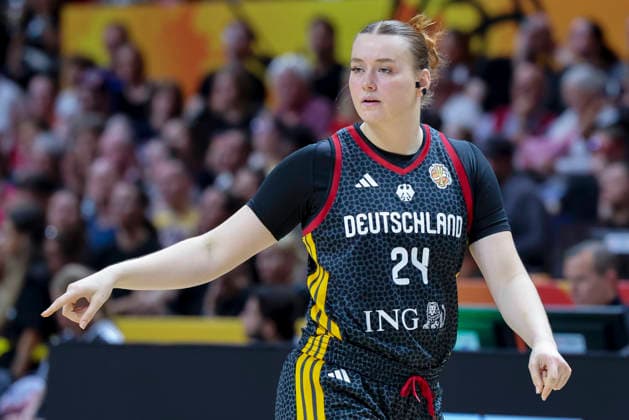 Lina Sontag of Germany gestures during the FIBA Women s Basketball World Cup Germany 2026 semifinal match between France and Germany at the Berlin Arena on September 12, 2026, in Berlin, Germany. Photo by Marco Steinbrenner, DeFodi Images
