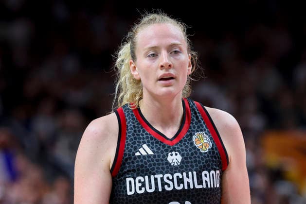 Marie Guelich of Germany looks dejected during the FIBA Women’s Basketball World Cup Germany 2026 semifinal match between France and Germany at the Berlin Arena on September 12, 2026, in Berlin, Germany. Photo by Marco Steinbrenner, DeFodi Images