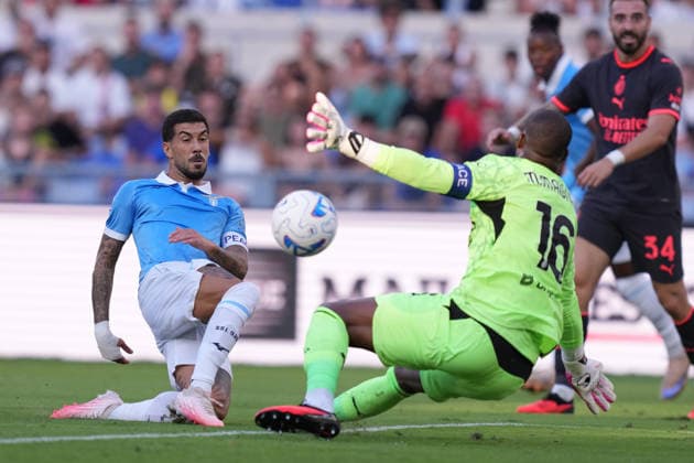 Lazio™s Mattia Zaccagni AC Milan s goalkeeper Mike Maignan during the Serie A EniLive soccer match between Lazio and Milan at the Rome s Olympic stadium, Italy - Saturday September 12, 2026 - Soccer ( Photo by Alfredo Falcone LaPresse )  Copyright: xAlfredoxFalcone LaPressex